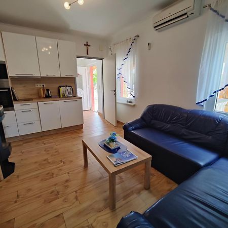Apartments Fida Vir Eksteriør bilde